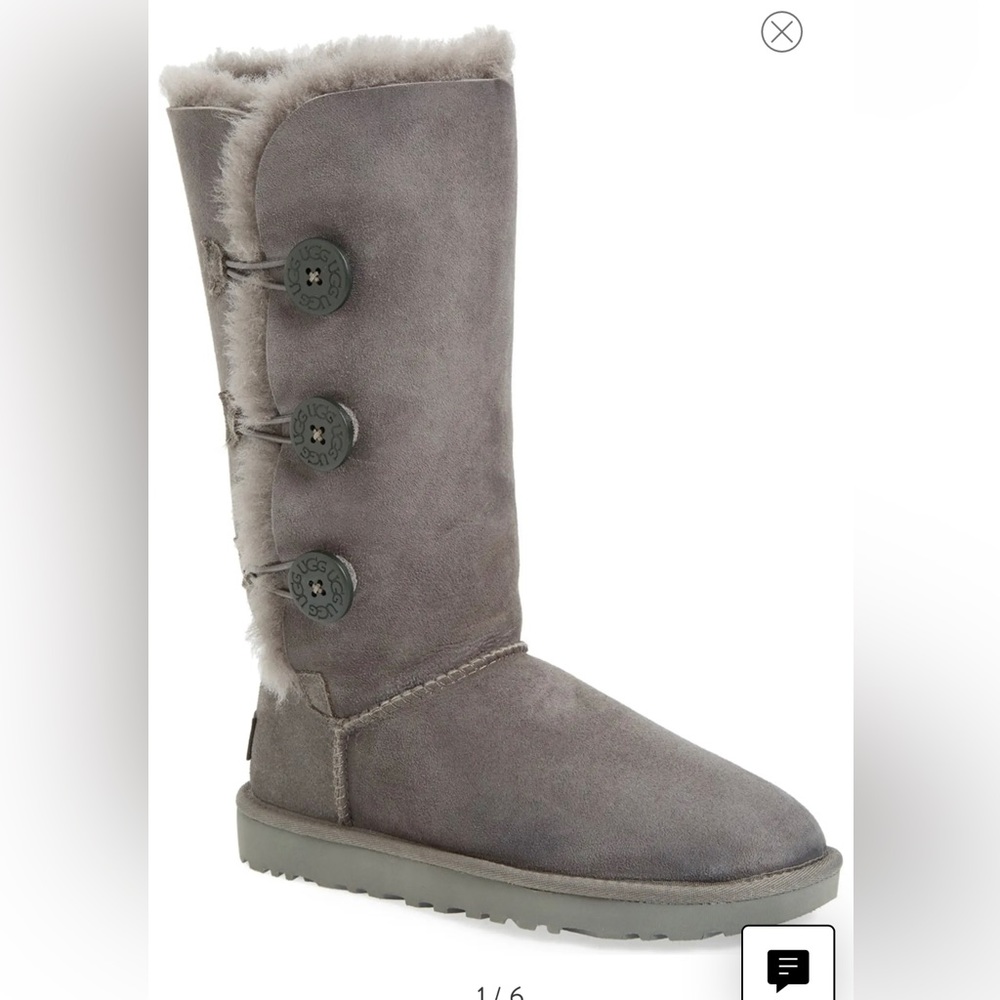 Ugg Bailey Button Triplet boots size 7